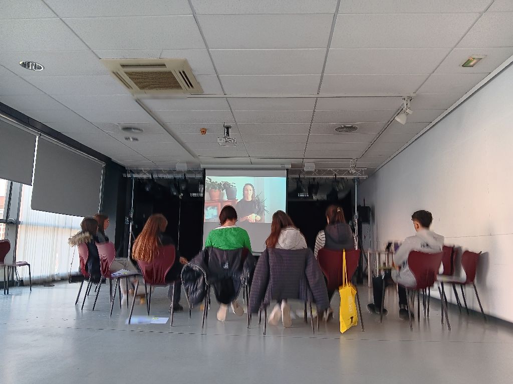 Gazte eta familientzako orientazio eta gaitasun tailerrak Orientación para jóvenes en Galdakao